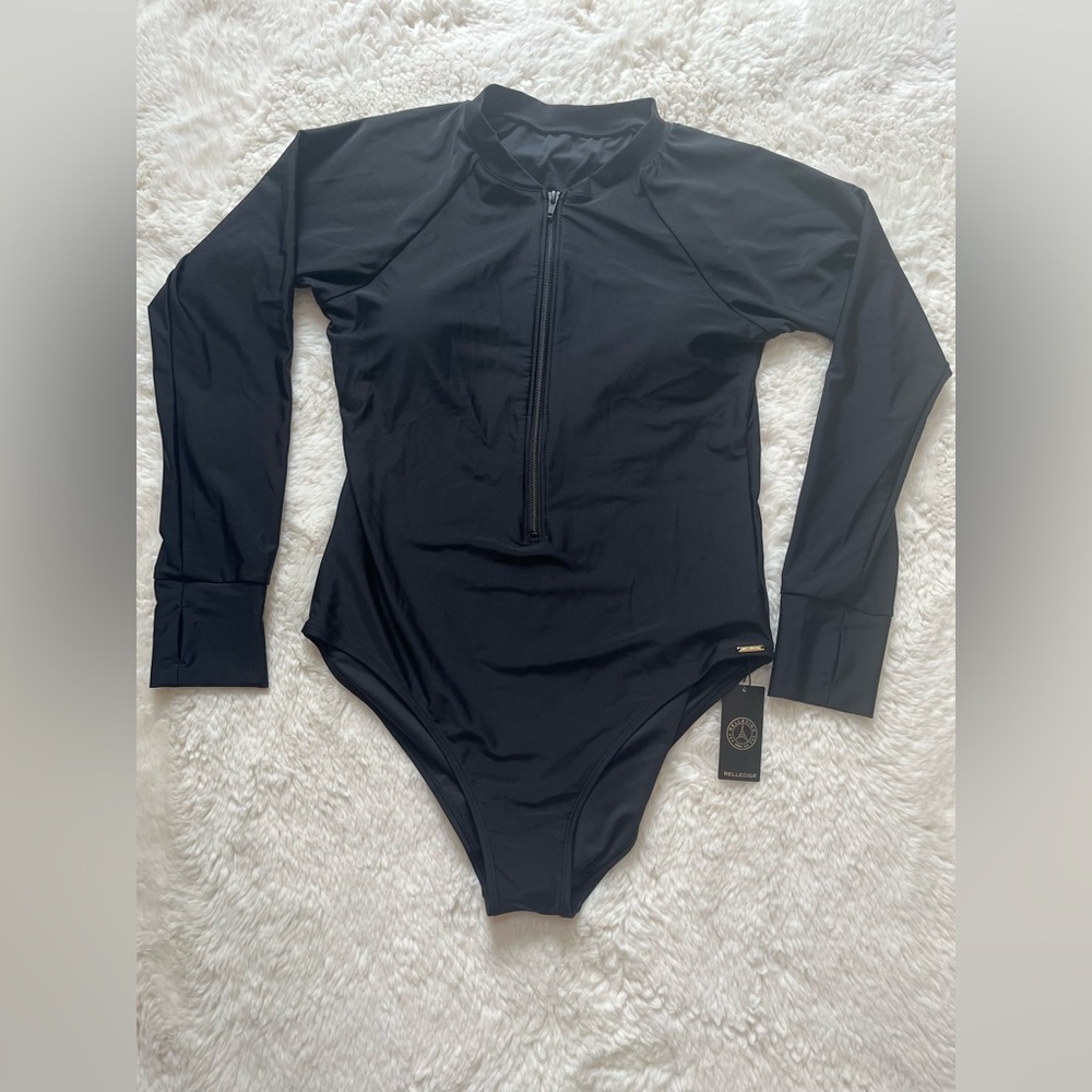 RELLECIGA NWT Classic Black Long Sleeve Swimsuit XL